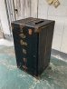 画像4: 1900'S 10'S　アメリカ製　steamer trunk　WHEARY TRUNK Co.　ワードローブトランク　カンパニーデカール付　木製ハンガー付　超大型　衣装ケース　店舗什器に　アンティーク　ビンテージ