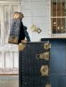 画像25: 1900'S 10'S　アメリカ製　steamer trunk　WHEARY TRUNK Co.　ワードローブトランク　カンパニーデカール付　木製ハンガー付　超大型　衣装ケース　店舗什器に　アンティーク　ビンテージ