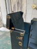 画像28: 1900'S 10'S　アメリカ製　steamer trunk　WHEARY TRUNK Co.　ワードローブトランク　カンパニーデカール付　木製ハンガー付　超大型　衣装ケース　店舗什器に　アンティーク　ビンテージ