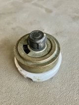 1900'S 10'S　ARROW　アメリカ製　シャビーシック　パティナ　PATINA　サーフェイススイッチ　ロータリースイッチ　ターンスイッチ　スナップスイッチ　ブラス　ニッケルメッキ　ポーセリン　中型　アンティーク　ビンテージ