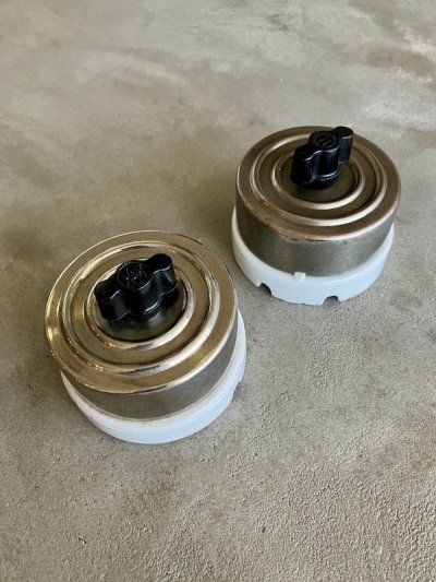 画像2: 1900'S 10'S　THE HART&HAGEMAN　H&H　HART SWITCH　アメリカ製　未使用展示品　ミントコンディション　サーフェイススイッチ　大型　ロータリースイッチ　ターンスイッチ　ブラス　ニッケルメッキ　ポーセリン　アンティーク　ビンテージ