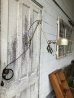 画像1: 1950'S　シアーズ　クラフツマン　SEARS ROEBUCK　CRAFTSMAN　ボールチェーン　LEVITON　1灯　インダストリアル アームライト　ワークベンチ ランプ　ウォールマウントorベンチマウント ブラケットライト　ミントコンディション　シャンパンゴールド　その2　アンティーク　ビンテージ (1)