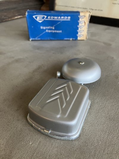 画像2: 1950'S　箱付きデッドストック　EDWARDS　ベル　ドアベル　チャイム　スチール　実用に！　ディスプレイに！　アンティーク　ビンテージ
