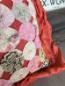 画像10: 1890’S 1900'S 1910'S　ヴィクトリアン　フェザークッション　ハンドメイド　フラワーモチーフ　柄　シルク　レース　フリル　オーガンジー　赤系　アンティーク　ビンテージ　