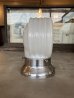 画像4: 1950'S 60'S　パウダールームランプ　LEVITON ソケット　洗面　レストルーム　トイレ　バスルームライト　ミントコンディション　ウォールマウントブラケットライト　1灯　フロスト＆リブドガラス　スチール　クロムメッキ 　アンティーク　ビンテージ