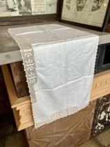 1910'S 20'S 30'S　ビクトリアン　プリミティブ　キャビネットクロス　テーブルランナー　アンティークリネン　真麻　キッチン　レース　フリル　ビンテージファブリック　ビンテージジュエリーショップのディスプレイ用に！