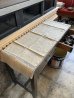 画像16: 1910'S 20'S 30'S　ビクトリアン　プリミティブ　キャビネットクロス　テーブルランナー　アンティークリネン　ハンドステッチ　真麻　ネップ　ベージュ　アンティークレース　ビンテージファブリック　ビンテージジュエリーショップのディスプレイ用にも