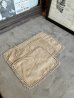 画像4: 1910'S 20'S 30'S　ビクトリアン　プリミティブ　プレースマット　place mat　ランチョンマット　テーブルランナー　3PCS/SET.　アンティークリネン　真麻　ネップ　ベージュ　アンティークレース　ビンテージファブリック　ビンテージジュエリーショップのディスプレイ用にも