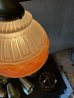 画像2: 1920’S　PERKINS ファットボーイソケット　ヴィクトリアン　シーリングライト　ペンダントランプ　1灯　柄付きフロストガラスシェード　フローラル柄　リブシェード　エアブラシ　HAND PAINTED　PATINA　アイアンチェーン　ブラスホルダー　ビクトリアン 　アンティーク　ビンテージ (2)