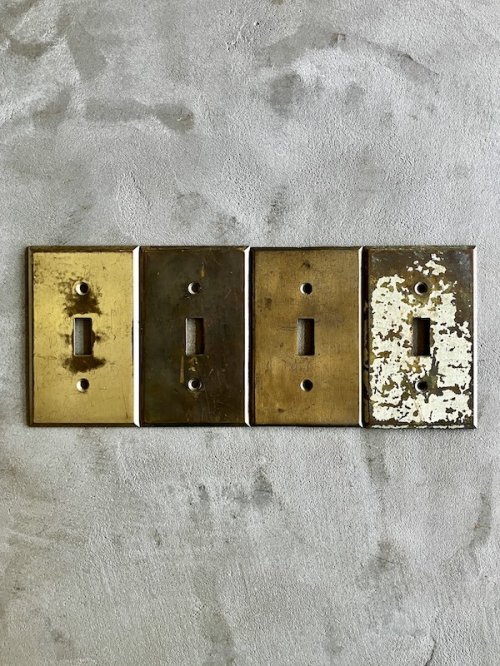 other photographs.3: 1920 30's　PATINA　スイッチプレート　アメリカ　真鍮　ヘヴィーブラス　1口　トグルスイッチ　タンブラースイッチ　レバースイッチ　BRYANT,ジェネラルエレクトリック & UNKNOWN　アンティーク　ビンテージ