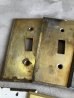 画像4: 1920 30's　PATINA　スイッチプレート　アメリカ　真鍮　ヘヴィーブラス　1口　トグルスイッチ　タンブラースイッチ　レバースイッチ　BRYANT,ジェネラルエレクトリック & UNKNOWN　アンティーク　ビンテージ