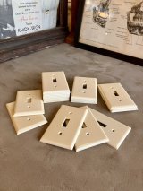 1950'S 60'S　EAGLE　LEVITON　BELL　スムース　プレーン　スイッチプレート　ベークライト　アイボリー　1口　アンティーク　ビンテージ　アメリカ　USA