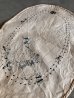 画像6: 1920'S 30'S　ドイリー　花瓶敷き　プリミティブ　バード　BIRD デザイン　アンティークリネン　プレースマット　テーブルマット　ハンドステッチ　刺繍　キッチン　レース　フリル　オールドカントリー　アンティーク　ビンテージ