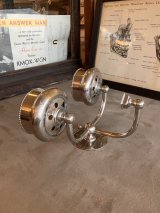1910'S 20'S　アーリーセンチュリー　ビクトリアン　カップホルダー　マグホルダー　真鍮　ニッケルメッキ　bathroom　ウォールマウント　ビンテージプランビング　洗面　ソープディッシュ　シャビーシック　パティーナ　patina　USA　アンティーク　ビンテージ