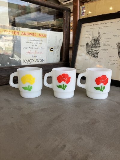 画像2: 1960'S 70'S　Fire-King　スタッキングマグ　FOXY FLOWERS　フォクシーフラワーズ　ポピー　アンカーホッキング　ファイヤーキング　レッド＆イエロー　ミントコンディション　アンティーク　ビンテージ