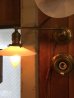 画像8: 1910’S 20'S　アーリーセンチュリー　フラットシェード　スイベル　ウォールマウントブラケットライト　真鍮　180度スイング可能　1灯　アンティーク　ビンテージ