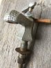 画像1: 1920'S 30'S　水道　蛇口　faucet　TAP　水栓　ビンテージプランビング　レバーハンドル　COLD　HOT　真鍮　ニッケル　メッキ　カバード　ハンマードフィニッシュ　アンティーク　ビンテージ (1)