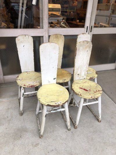 画像2: 1940'S 50'S　ダイニングテーブル & チェアーセット　円卓　オーバルテーブル　シャビーシック　キッチンテーブル　カントリー　チェア　椅子 5脚セット　シャビーホワイト イエロー　ウッド　アンティーク　ビンテージ
