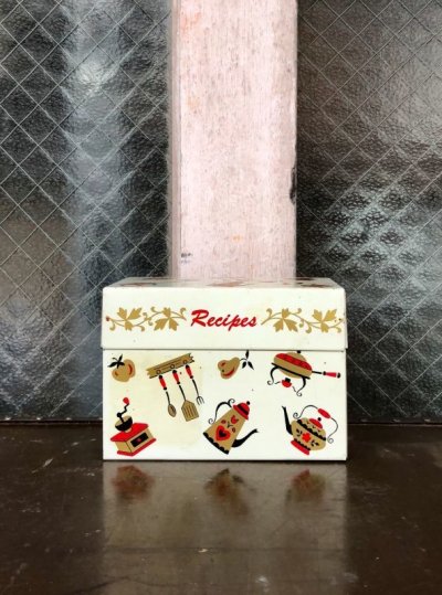 画像2: 1960'S　RECIPE BOX　メタルティンボックス　レシピ入れ　キッチンディスプレイ　ソーター付き　撮影小物　カントリー　キッチン　アンティーク　ビンテージ