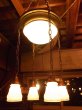 画像1: アンティーク　アールデコ　１９２０年代頃　ガス灯シェード　ドームシェード　装飾ミルクガラスシェード付　ペンダントランプ　1灯＋4灯　4連チェーン　ビンテージ (1)