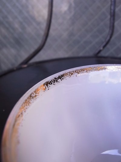 画像3: アンティーク　ファイヤーキング　スワール　カップ　ライトアイボリー ゴールドトリム　ビンテージ