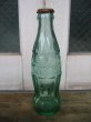画像3: 80'S　エンボスボトル　SODA BOTTLE　ソーダボトル　ポップボトル　ガラス瓶　コカコーラ　COKE　色つきガラス　王冠付き　アンティーク　ビンテージ (3)