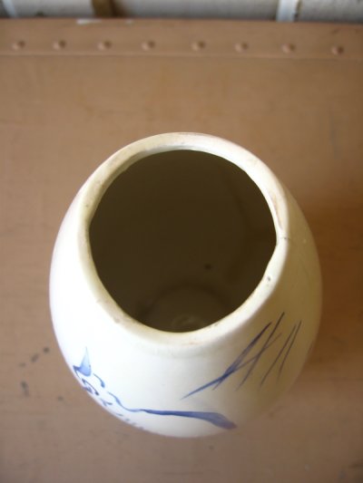画像1: 花瓶　絵柄　サギ　鳥　フラワーベース　陶器　雪舟みたいです。　アンティーク　ビンテージ