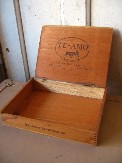 画像1: シガー木箱　TE-AMO　葉巻　タバコ　シガーボックス　ギター　アクセサリーケース　アドバタイジング　アンティーク　ビンテージ