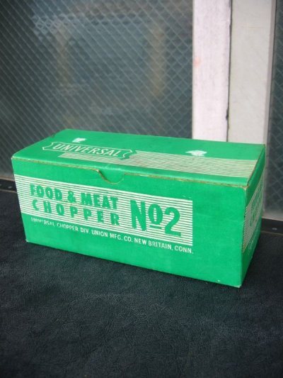 画像2: FOOD&MEAT CHOPPER　アメリカ製　デッドストック　ハンバーガー　ランチョンミート　アメリカン　ミートチョッパー　フードチョッパー　made in USA　UNIVERSAL　アイアン　箱付き　アンティーク　ビンテージ