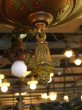 画像6: 1920’S　シーリングライト　アールデコ　4灯　シャンデリア　ベアバルブ　へヴィーアイアンチャーム付き　装飾　真鍮　アイアン　アンティーク　ビンテージ (6)