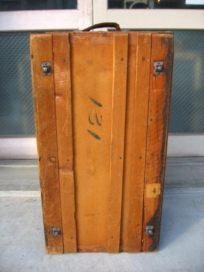 画像3: 19世紀　ドームトップトランク　中型　幾何学模様　収納ケース　キャスター付き　店舗什器に　アンティーク　ビンテージ