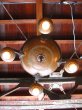 画像8: 1920年代　パンランプ　シーリングライト　ビクトリアン　アールデコ　4灯　シャンデリア　ベアバルブ　装飾　真鍮　銅　アンティーク　ビンテージ (8)