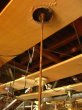 画像10: 1920’S　シーリングライト　ビクトリアン　アールデコ　5灯　シャンデリア　ベアバルブ　装飾　アイアン　真鍮メッキ　アンティーク　ビンテージ (10)