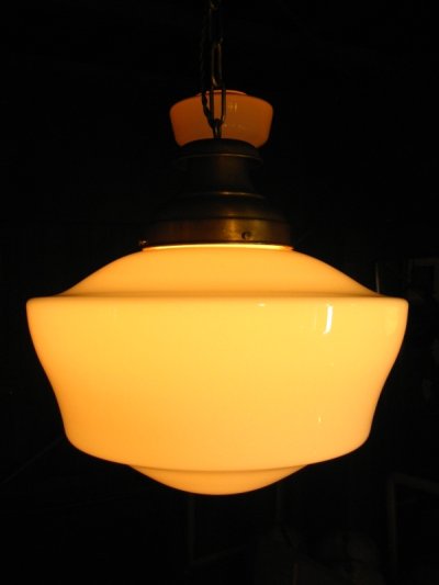 画像1: スクールハウスシーリング　ペンダントランプ　ミルクガラスシェード　1灯　真鍮　アンティーク　ビンテージ