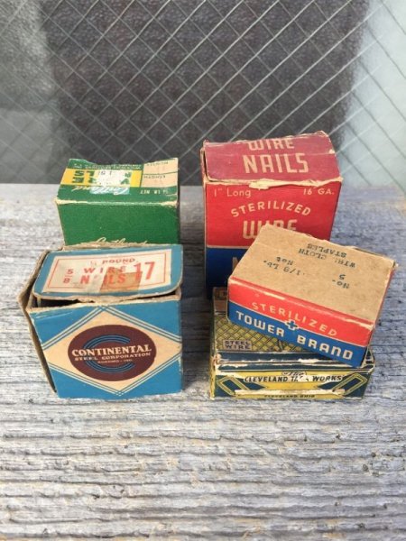 画像1: 1930'S 40'S 50'S　ネイル　ステイプル　紙箱　釘　5箱セット　アドバタイジング　アンティーク　ビンテージ (1)