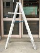 画像5: ウッド　ステップラダー　ラダー　はしご　梯子　木製　脚立　大型　5段　ミルクペイント　シャビーホワイト　アンティーク　ビンテージ (5)