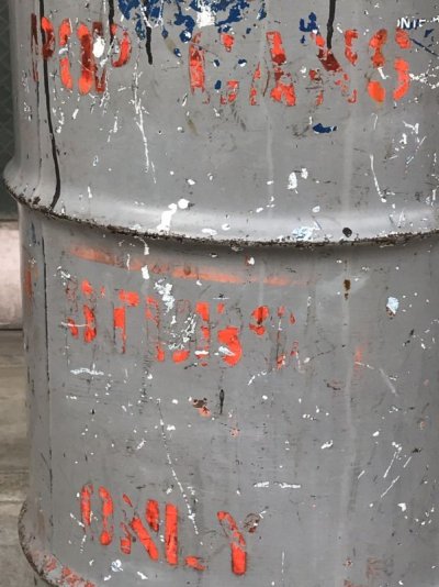 画像1: オイル缶　ステンシル　中型　ドラム缶　トラッシュカン　ダストボックス　シャビーシック　アンティーク　ビンテージ