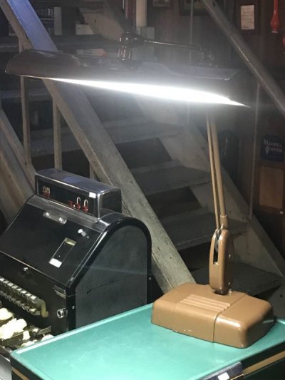画像1: 1950'S 60'S　インダストリアル　デスクランプ　フローティング アームライト　DAZOR　蛍光灯　ビンテージ