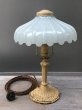 画像1: ビクトリアン　1920'S 30'S　テーブルランプ　ヘヴィーミルクガラスシェード　1灯　装飾　アイアン　アンティーク　ビンテージ (1)