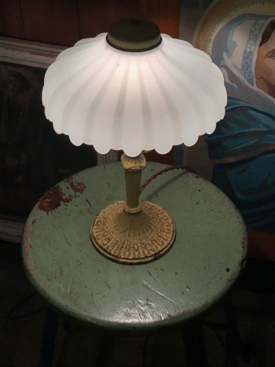 画像3: ビクトリアン　1920'S 30'S　テーブルランプ　ヘヴィーミルクガラスシェード　1灯　装飾　アイアン　アンティーク　ビンテージ