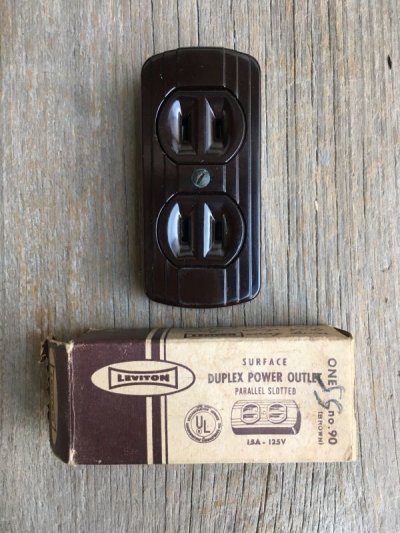 画像2: 1930'S 40'S　EAGLE　LEVITON　箱付きデッドストック　NOS　アールデコ　2口　コンセント　outlet　ブラウン　ベークライト　アンティーク　ビンテージ