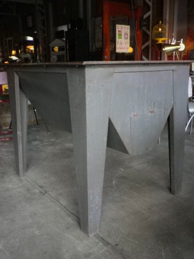 画像1: 1930'S 40'S　industrial　インダストリアル　アイアンテーブル　店舗什器　ディスプレイ台　テーブルライト　トレース台　アンティーク　ビンテージ