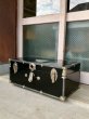 画像2: メタルトランク　中型　スーツケース　店舗什器に　アンティーク　ビンテージ (2)