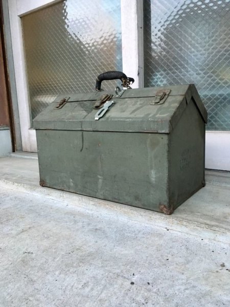 画像1: 1940'S 50'S　ツールボックス　大型　メタルボックス　ミリタリー　アーミー　工具箱　収納ケース　インダストリアル　アンティーク　ビンテージ (1)