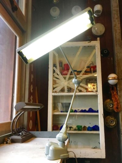 画像1: 1960'S　Flexo　ART SPECIALTY Co.　Fluorescent lamp　フルーレセントランプ　蛍光灯　2灯　モダニズム　ミッドセンチュリー　オフィス　インダストリアル　デスクランプ　フローティングアームライト　no.2　アンティーク　ビンテージ