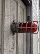 画像9: 1940'S 50’S　RAB　シップライト　ポーチライト　ケージランプ　ヘヴィーデューティー　赤色灯　エマージェンシー　暗室　インダストリアル　シーリングライト　フラッシュマウント　ラウンドクリアガラスシェード　1灯　キャストアルミニューム　アンティーク　ビンテージ (9)