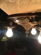 画像5: 1920'S30'S　アールデコ　フラッシュマウント　シーリングライト　3灯　シャンデリア　真鍮　ベアバルブ　ソケットサラウンド　ボールチェーンスイッチ付　ビクトリアン　装飾　アンティーク　ビンテージ (5)