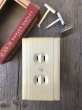 画像13: 1930'S 40'S　デッドストック　P&S　ユニット式　DUPLEX OUTLET　アメリカ　USA　コンセント2口　アールデコ　アーツ＆クラフツ　プレート一体型　アイボリー　ベークライト　アンティーク　ビンテージ (13)