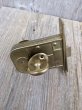 画像4: 1950'S 60's　YALE　night latch　rim lock　ナイトラッチ　デッドロック　キー付き　錠前　鍵　デッドストック　真鍮　鉄　アンティーク　ビンテージ (4)