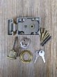 画像4: 1960's　Taylor Lock Company　night latch　rim lock　ナイトラッチ　デッドロック　キー付き　錠前　鍵　デッドストック　真鍮　アンティーク　ビンテージ (4)